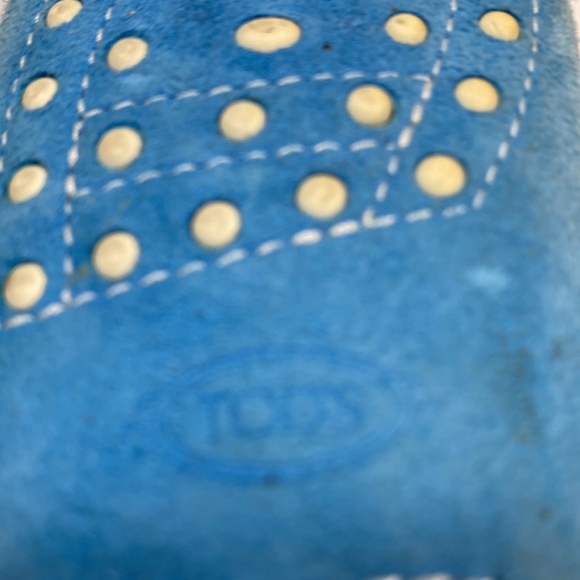 Tod’s Junior baby blue genuine Italian suede  “driving” moccasin unisex loafers - Picture 7 of 9